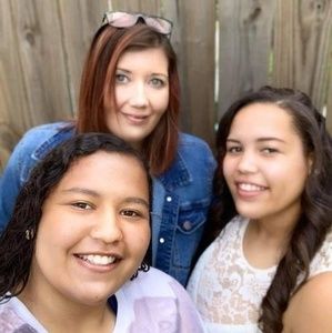 Meet your Posher, Deidra